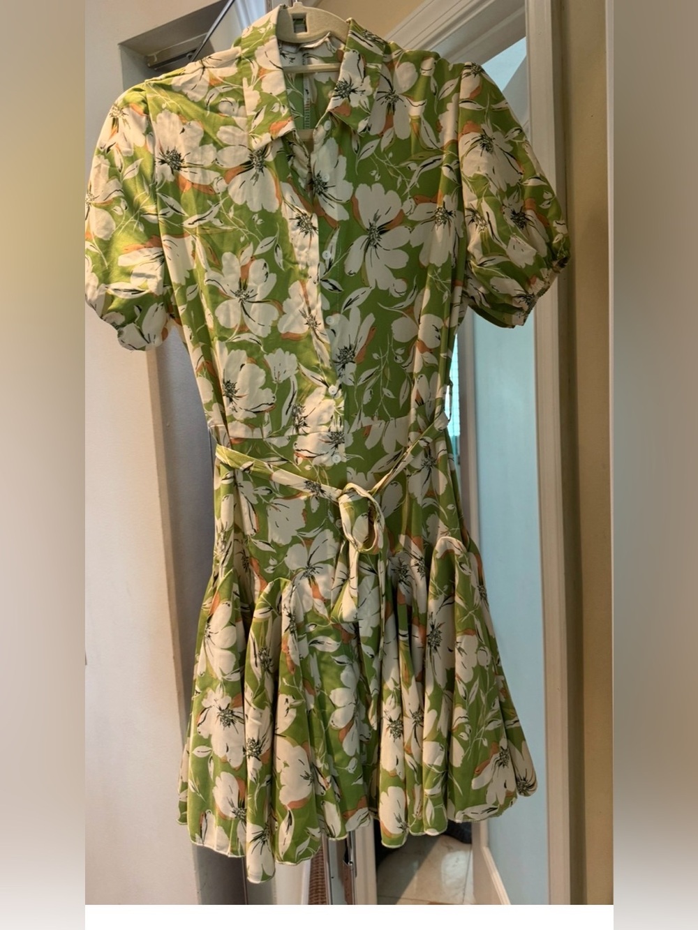 Floral Green Short-Sleeve Tie-Waist Dress